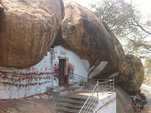 It is ancient and historical temple. the lord ramalingeswara swamy erected by lord parusharama in trethayugam. In tretayugam Lord parusharama was erected a small idol shiva lingam in enclave with west face